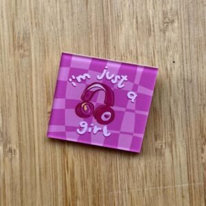 Humera Alvi - Pakistan Shop i'm just a girl badge